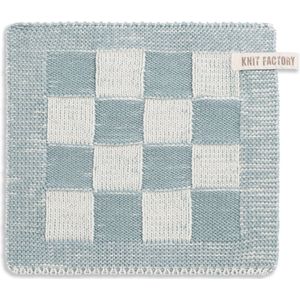 Knit Factory Gebreide Pannenlap Block - Pannenlappen gemaakt van 50% katoen & 50% acryl - Blokken motief - Traditionele look - 1 stuk - Ecru/Stone Green - 23x23 cm