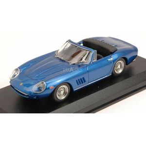 De 1:43 Diecast Modelcar van de Ferrari 275 GTB Spider , Personal Car van Steve McQueen van 1960 in Blue. De fabrikant van het schaalmodel is Best Model. Dit model is alleen online verkrijgbaar