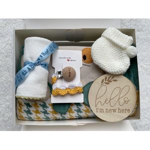 Maminobaby.nl - Baby Geschenkset jongens | Babyslofjes | Deken | Handmade speenkoord | Kraamcadeau | Babyshower