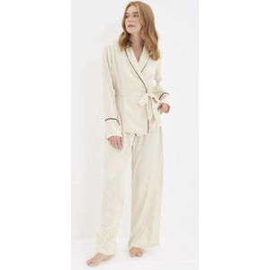 Trendyol Vrouwen Standaard mouw Cache-coeur Set met beige biezen en gedetailkunstleerde geweven overhemd-broek met dubbele rij knopen THMAW22PT1109