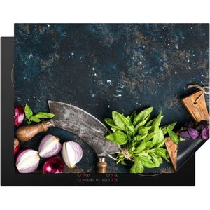KitchenYeah® Inductie beschermer 80x55 cm - Groente - Kruiden - Wiegemes - Ui - Specerijen - Rustiek - Kookplaataccessoires - Afdekplaat voor kookplaat - Inductiebeschermer - Inductiemat - Inductieplaat mat