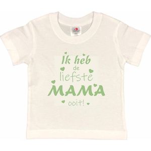 T-shirt Kinderen ""Ik heb de liefste mama ooit!"" Moederdag | korte mouw | Wit/Sage green (salie groen) | maat 98/104