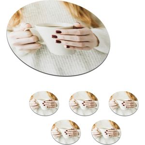 Onderzetters voor glazen - Rond - Vrouw - Trui - Koffie - 10x10 cm - Glasonderzetters - 6 stuks