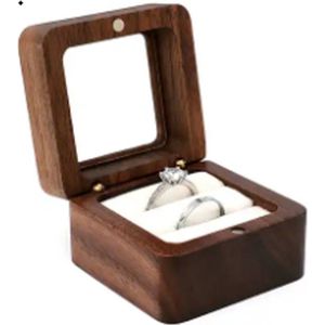 Ringdoosje hout - één of twee ringen - sieradendoos - huwelijk - aanzoek - bruiloft - walnoot - oorbellen doosje - cadeau - huwelijksaanzoek