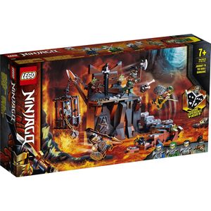 LEGO NINJAGO Reis naar de Kerkers van Skull - 71717