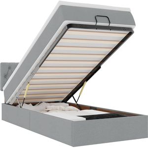 vidaXL - Bed - met - matrasx200 - cm - stof - lichtgrijs
