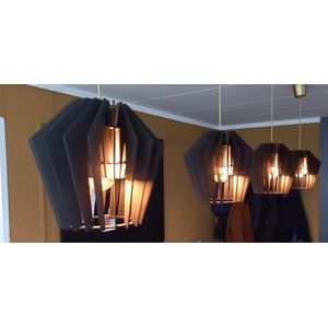 Hanglamp industriel - Hanglamp zwart - Hanglamp slaapkamer - Hanglampen eetkamer - Houten hanglamp Ø 30 cm. Zwarten E27 fitting met lichtbron. Zelfbouw.