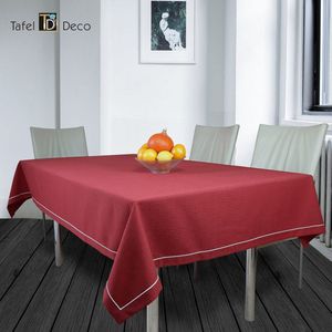 Tafelkleed model Maria, bordeaux rood met witte streep, rechthoek, 150 x 250 cm.