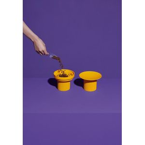 Verhoogd voer- en drinkbak voor katten en kleine honden - Ergonomische voerbak - Elevated food&water bowl for cats and small dogs - ABS - Yellow/geel