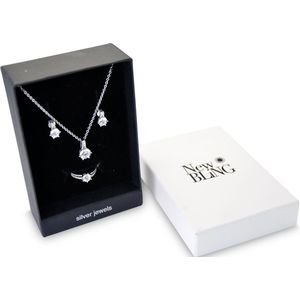 New Bling Gift Set 9NB SET015 62 Sieraden Geschenkset Zilveren Oorbellen 6x8 mm Collier 40+5 cm Ring maat 62 - 100 Facet Zirkonia - Zilverkleurig