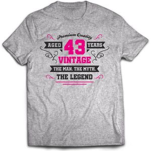 43 Jaar Legend - Feest kado T-Shirt Heren / Dames - Antraciet Grijs / Roze - Perfect Verjaardag Cadeau Shirt - grappige Spreuken, Zinnen en Teksten. Maat XL