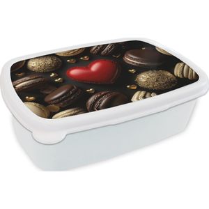 Broodtrommel Wit - Lunchbox Macarons - Rood - Hart - Brooddoos 18x12x6 cm - Brood lunch box - Broodtrommels voor kinderen en volwassenen