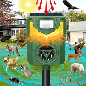 Ultrasone kattenverjager met bewegingssensor en vlamlicht - waterdichte dierenafweer voor tuin tegen vogels, vossen, ratten