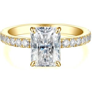 Astra - 14k Geelgouden Radiant Moissanite Ring met Pavé Zijstenen & Hidden Halo - 2.7 karaat.