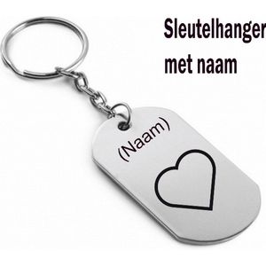 Akyol - Hart Sleutelhanger - Gegraveerde sleutelhanger - Liefde - Vriendin vriendje cadeau - Verjaardag - Cadeau vrouw man - Gegrafeerde sleutelhanger - Gepersonaliseerd - Accessoires - 5 x 3 CM - Sleutelhanger met naam