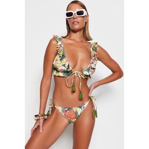 Trendyol Driehoekige Bikiniset Met Ruches En Tropisch Patroon Tbess23Bt00052