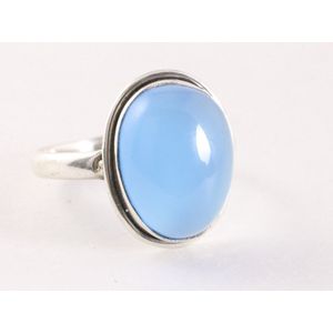 Ovale zilveren ring met blauwe chalcedoon - maat 20