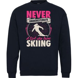 Sweater Never Underestimate A Girl | Apres Ski Verkleedkleren | Fout Skipak | Apres Ski Outfit | Navy | maat 140/152