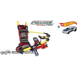 Bburago Ferrari Race & Play – Speelgoed Elevator Playset Inclusief Die Cast Ferrari Modelauto 1/43 + Hot Wheels Miniatuurauto + 3 Unieke Auto Stickers! - Model auto - Schaalmodel - Modelauto - Miniatuur autos - Speelgoed voor kinderen