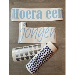 Raamsticker Hoera een jongen - Geboorte sticker