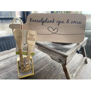 Cadeau pakket opa en oma / Serveerplank; Borrelplank van opa en oma - Bamboeset opa - water wijn glas oma gezellig / vaderdag / moederdag cadeautje / verjaardag / cadeau