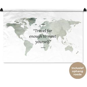 Wandkleed WereldkaartenKerst illustraties - Wereldkaart van grijze waterverf met de quote Travel far enough to meet yourself erop Wandkleed katoen 90x60 cm - Wandtapijt met foto