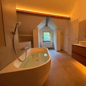 Badkamer plafond verlichting - 3 meter - Complete ledstrip set - Plug&play - Warm wit licht - Badkamer verlichting - Badkamer lamp