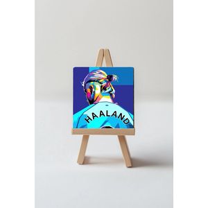 Erling Haaland Tegel - Abstract Kunsttegeltje - Voetbal - Traditionele Hollandse Tegeltjes - 13x13cm - Inclusief Mini Ezel en Ophanghaakje - Ambachtelijk Vakmanschap - Muurdecoratie - Kamer decoratie - Keramiek - Tegelsticker - Tegeltjes met spreuken