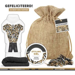 Geschenkset ""Gefeliciteerd, je bent een topper!"" - 4 Producten - 500 Gram | Cadeau voor Hem - Verjaardag man - Giftset Jongen - Verjaardag - Geslaagd - Kleinzoon - Vader - Broer - Zoon - Vriend - Douchegel - Styling Gel - Wellness Set