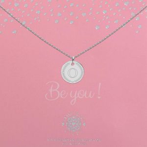 Heart to Get| Zilveren Kettingen | Initalen coin 18mm met letter  O | Letter ketting | Initialen ketting | Coin met initiaal en krans