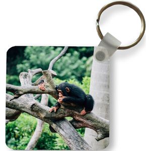 Sleutelhanger - Uitdeelcadeautjes - Jonge chimpansee in de jungle - Plastic