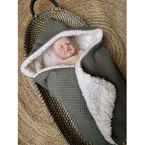 Wikkeldeken - Omslagdoek - Badcape - Army Green - Teddy - 70x70cm / Baby Creaties