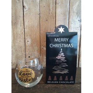 Cadeauset-Pakket-Kerst-Kerstmis-Kerstpakket-Chocolade-Belgische Chocolade-Merry Christmas-Happy New year-Happy-Gelukkig nieuwjaar-waterglas-glas-wijnglas-love-liefde-sister-zus-zussen