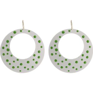 Behave Oorbellen hangers wit met stipjes groen 6 cm
