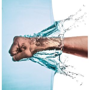 Koop geen WATERONTHARDER maar de WATERVERBETERAAR van DUTCH CLEAR. Wetenschappelijk bewezen 60% minder KALKAANSLAG. BESPAAR vanaf NU € 1.000,- per jaar met jouw drinkwater. Zonder moeite en automatisch.