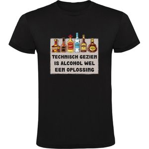 Technisch gezien is alcohol wel een oplossing Heren Shirt | Bar | T-shirt | Kroeg | Cafe | Horeca | Feest | Drank | Bier | Wijn | Zuipen | Dronken | Stap | Festival | Bar