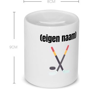 Akyol - ijshockey sticks en puck met eigen naam Spaarpot - Ijshockey - atleten - mok met eigen naam - iemand die houdt van ijshockey - verjaardag - cadeau - kado - 350 ML inhoud