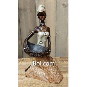 Decoratie beeld - Afrikaanse vrouw met mand - 25cm