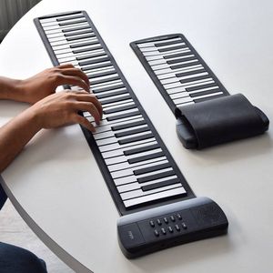 MikaMax Oprolbaar Keyboard – Digitale Piano – 61 Toetsen �– 16 Instrumenttonen – Opname Functie –  Ingebouwde Luidspreker – Incl. Opbergtas – Roll Up Keyboard