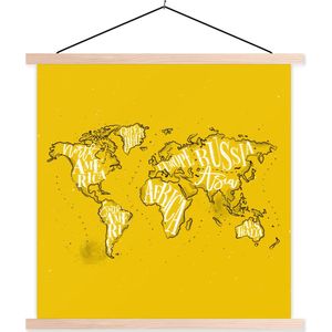 Posterhanger incl. Poster 60x60 cm - Schoolplaat - Wereldkaart - Geel - Wit - Letters - Textielposter - Blanke latten