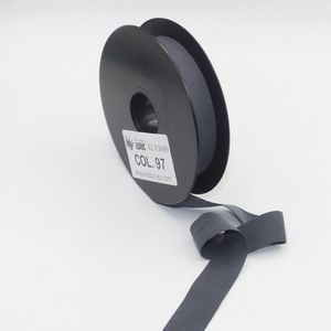 5 Meter ZACHTE VOORGEPLOOIDE ELASTISCHE POLYESTER BIAIS, Breedte 18MM, Kleur 097 GRIJS