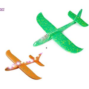 Happy Trendz® Set van 2 Grote LED - vliegtuigen zweef vliegtuig Speelgoedvoertuig - Foam Wegwerp Set 48 cm met verlichting Oranje - Groen - XL-model (48 cm)