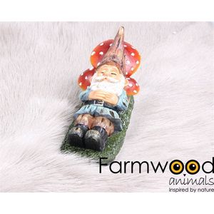 Farmwood Animals Tuinbeeld Kabouter op paddenstoel