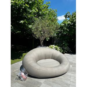 Jollyliving.nl - Inflatable chair - Opblaasbare stoel - Tuinmeubel - Huis en tuin - Sand - Loungestoel - Tuinset - Stoel - Zwembad - Decoratie - Ibiza tuin - Moderne tuin - Outdoor Lounge bed - Modern - Elektrische pomp