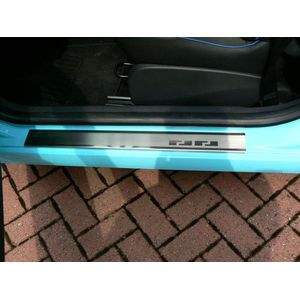 Fiat Panda type 312 VANAF 2012 pasvorm rvs set a 2 stuks geborstelde instaplijsten dorpelset alleen tbv voorzijde L+R doorsills