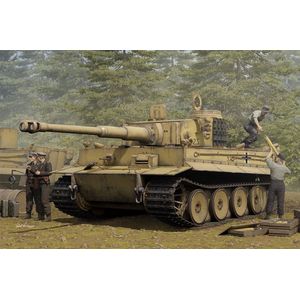 1:16 HobbyBoss 82607 Pz.Kpfw. VI Tiger I - Early - Tank Plastic Modelbouwpakket