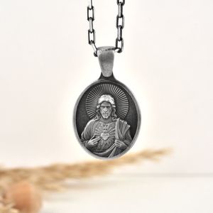 Jesus met heilig hart hanger ketting Oxidized 22 inches