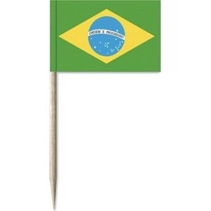 50x Vlaggetjes prikkers Brazilie - 8 cm - hout/papier- Landen thema - feestartikelen/versieringen