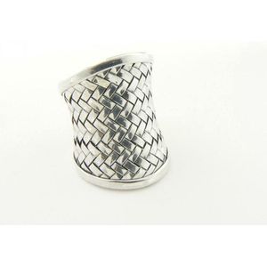 Langwerpige gevlochten zilveren ring - maat 22