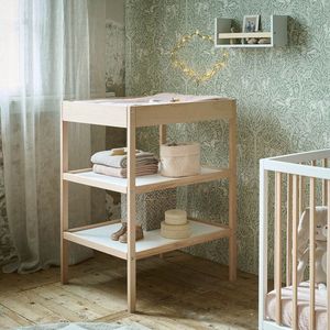 Petite Amélie ® Luiertafel - Verzorgingtafel Baby met Opstaande rand - Wit en Naturel - H.96 x B.57 x D.74 cm